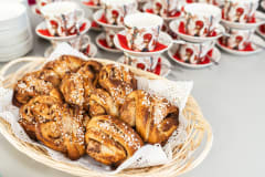 Kahvilassa päivittäin leivottavia korvapuusteja on kehuttu maailman parhaiksi