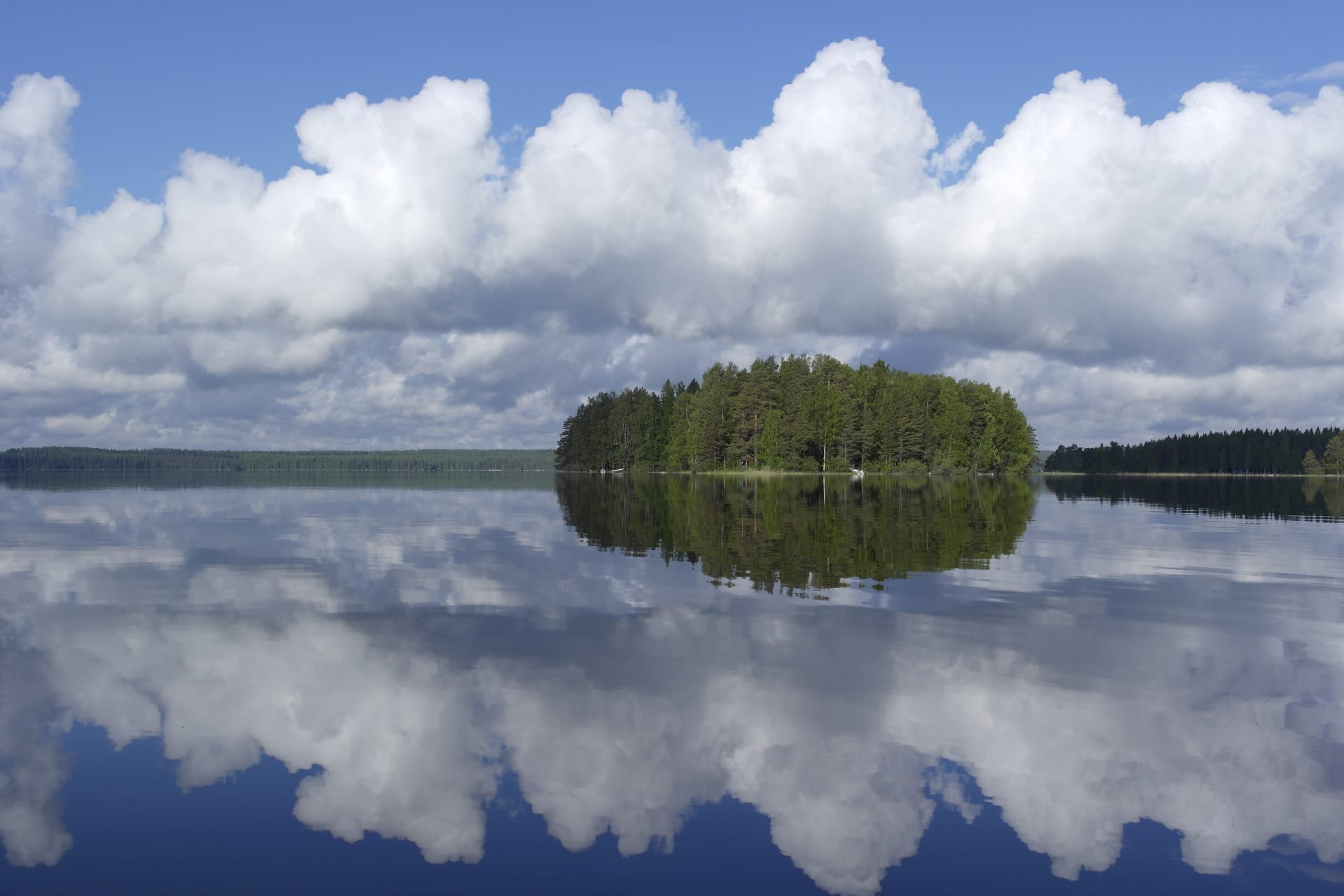 Näkymä Pihtiputaan uimarannalta