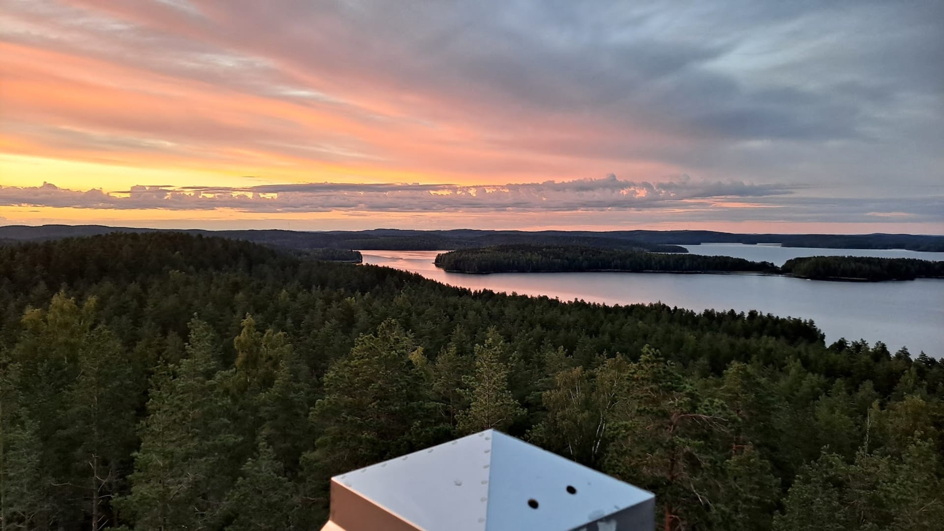 Tuomasvuori lookout towers