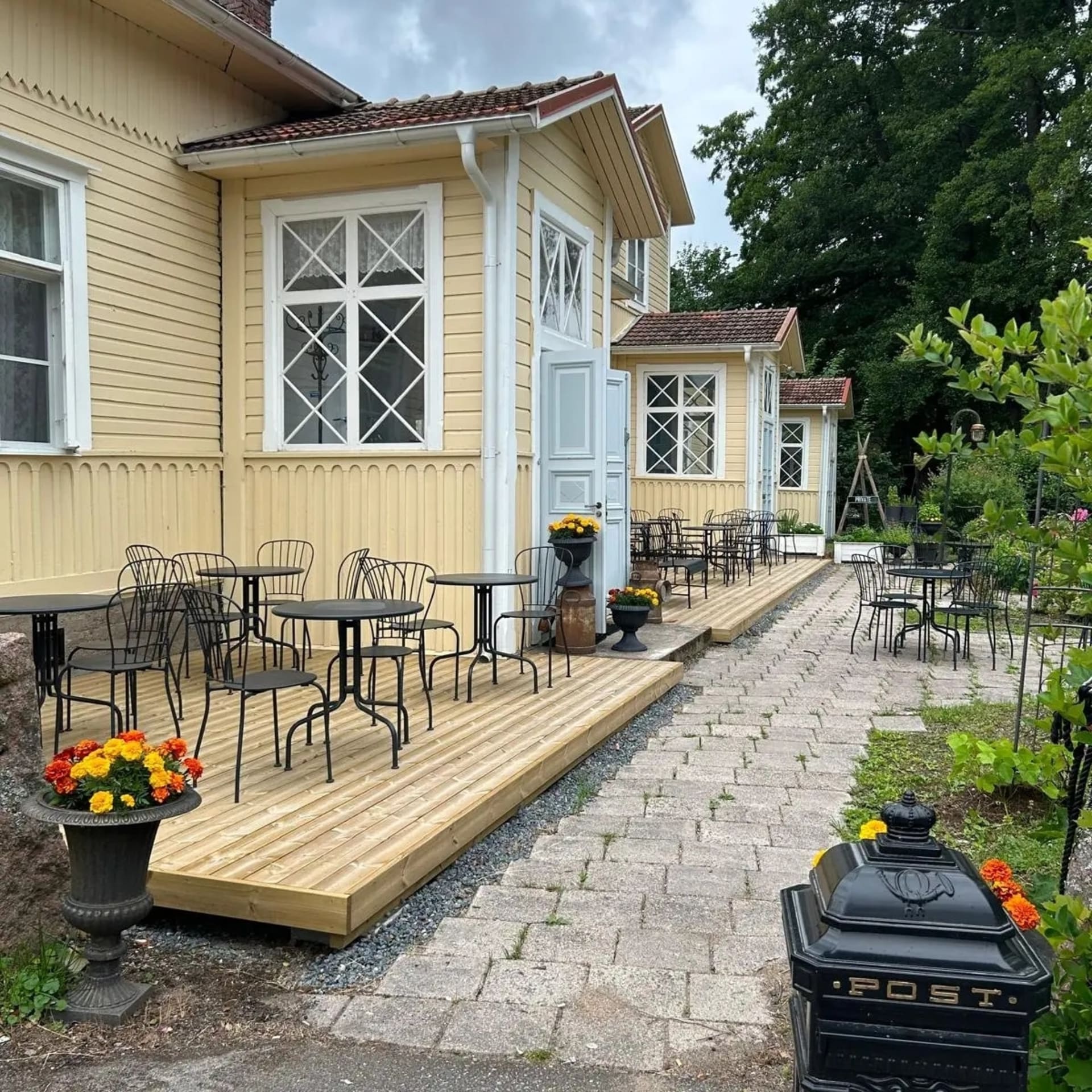 Gamla Posten/ Vanha Posti / Krog Four U