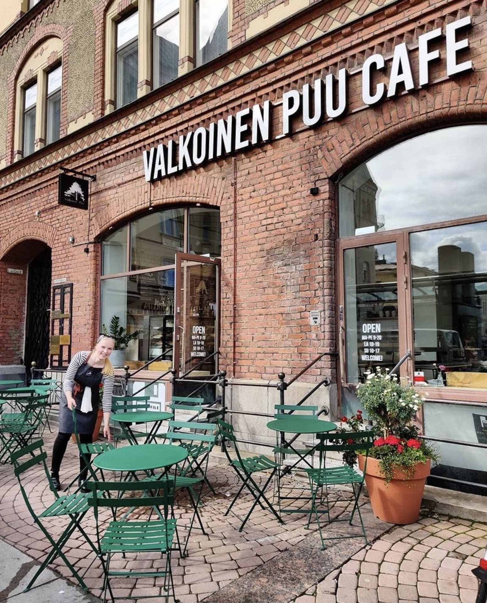 Valkoinen Puu Café Tampere outside