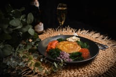 Herkullinen Blinejä & poroa buffetmenu ravintola Hillsidessä