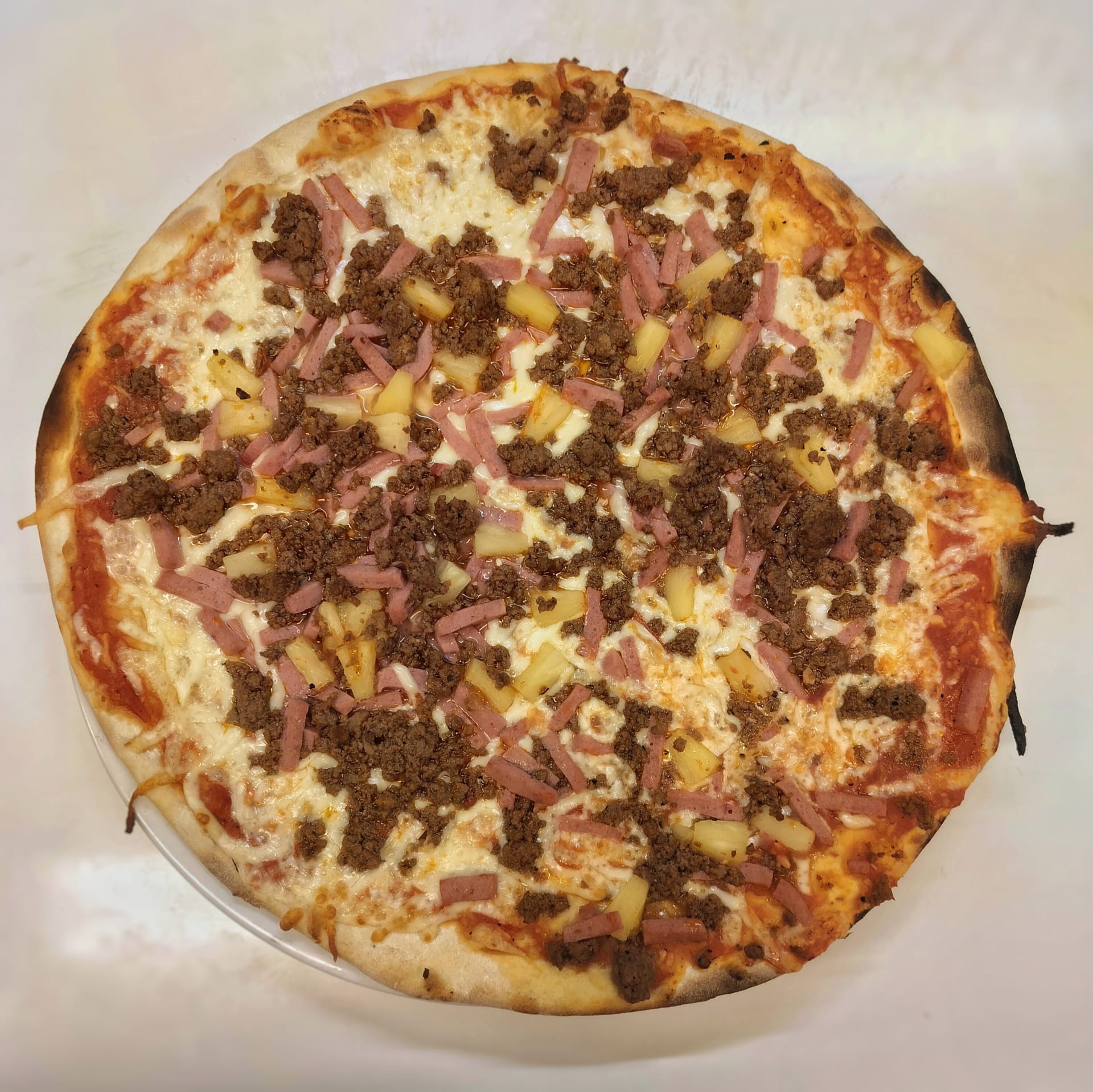 Vaihtoehtoina ovat myös talon pizzat.