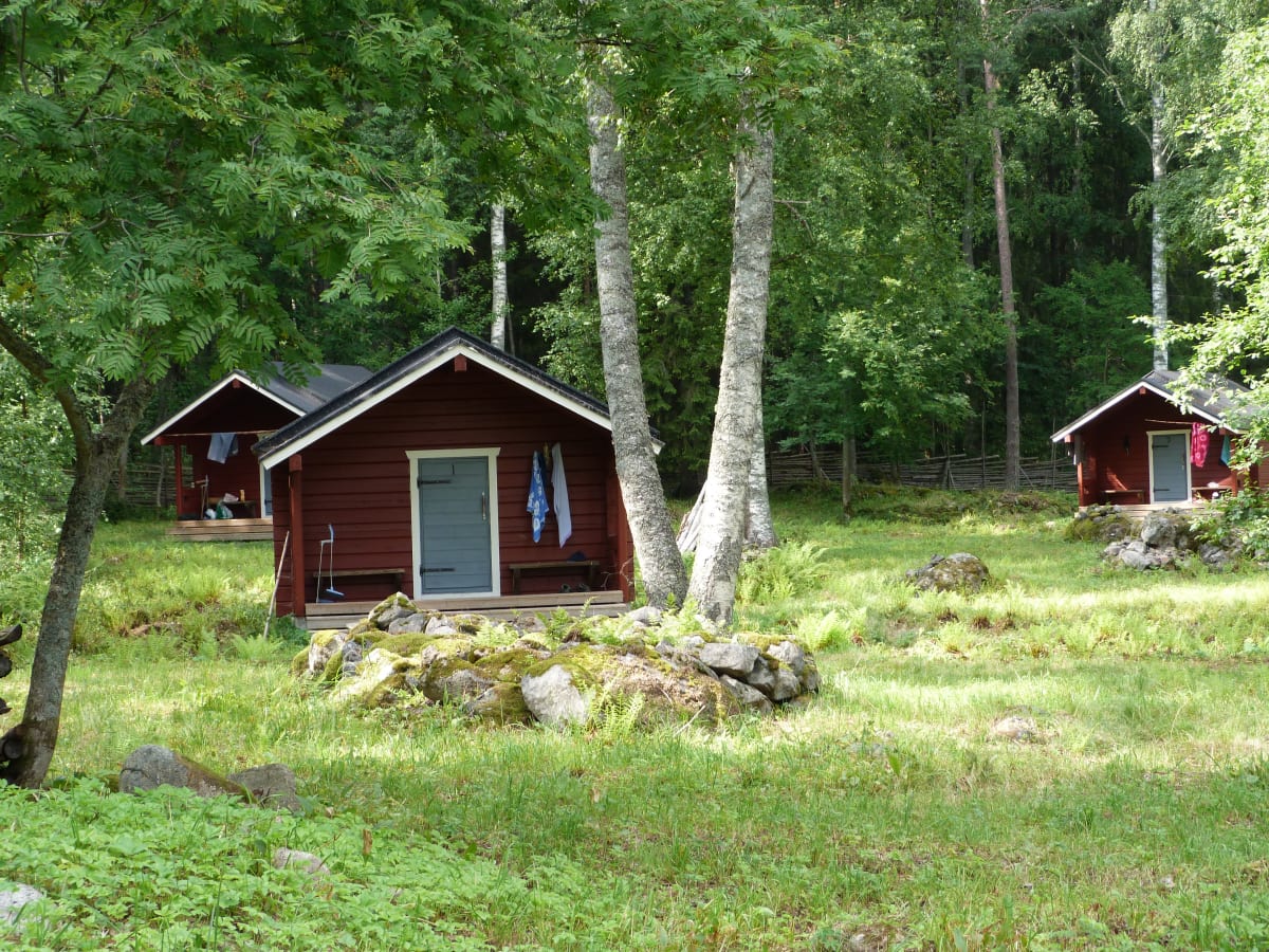 Eco Hostel and Tentsile Experience Camp on Linnansaari island
