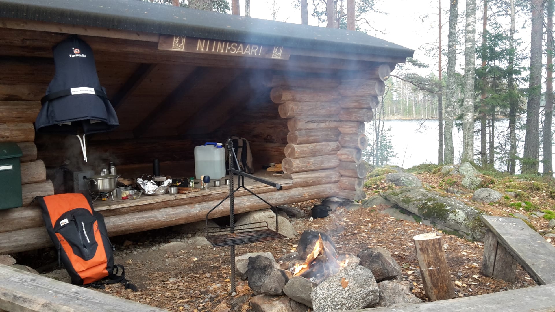 Niinisaari campfire lunch, Leivonmäki National Park