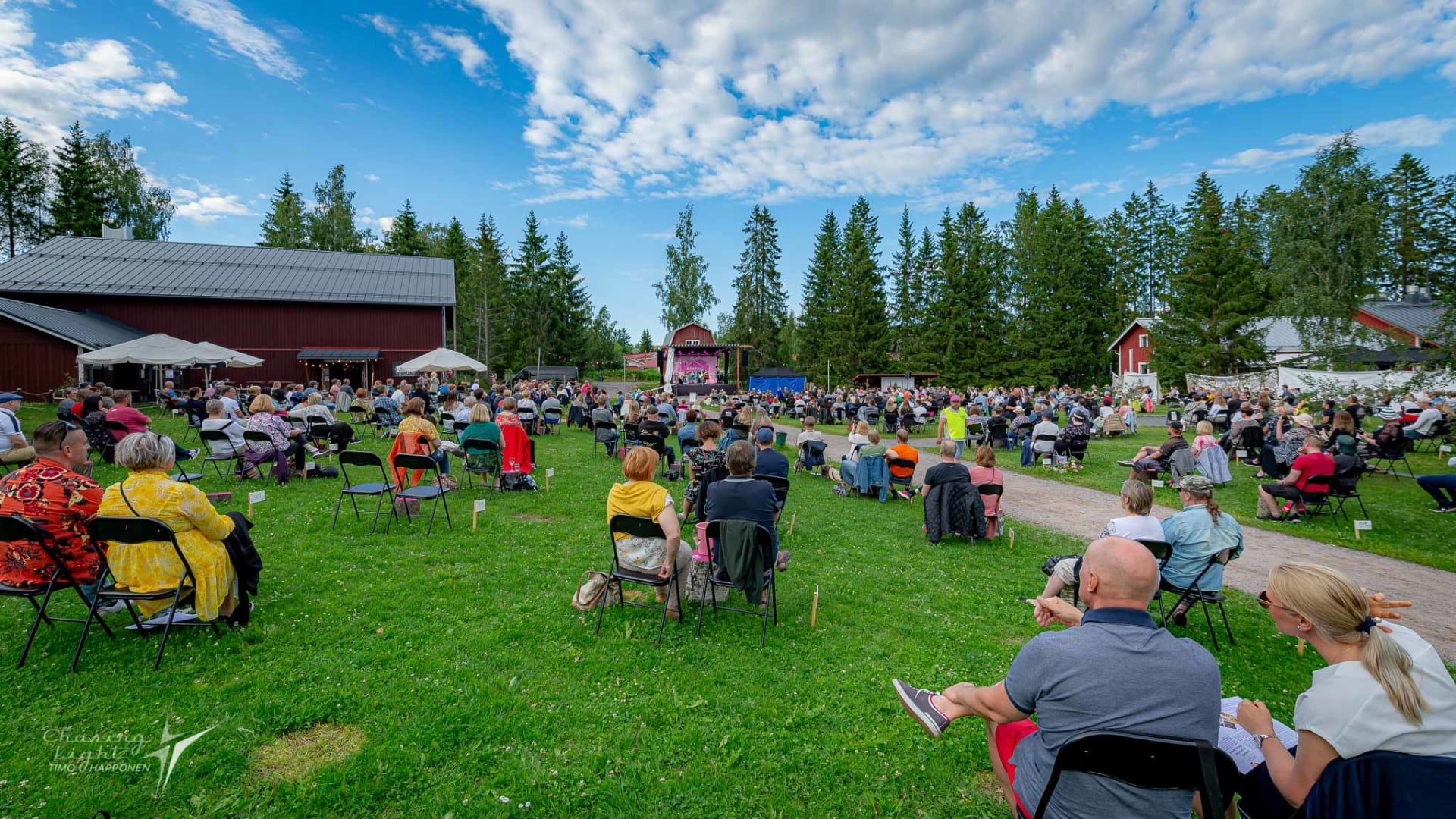 Every guest has their own seat in Krapin Paja's park concerts