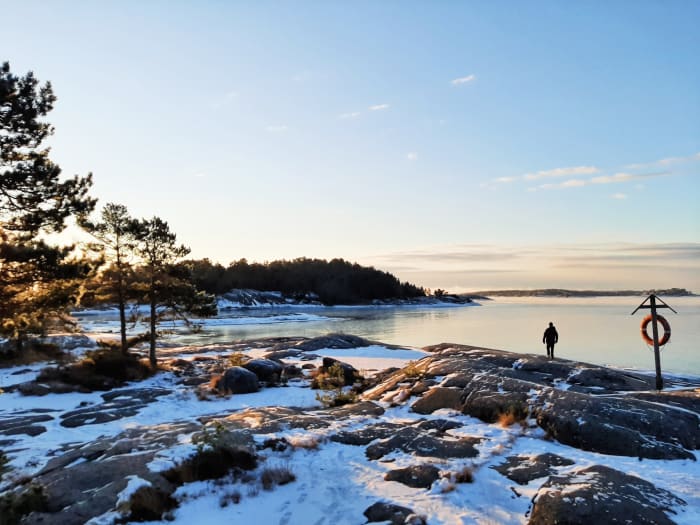 Calm winter day in the archipelago