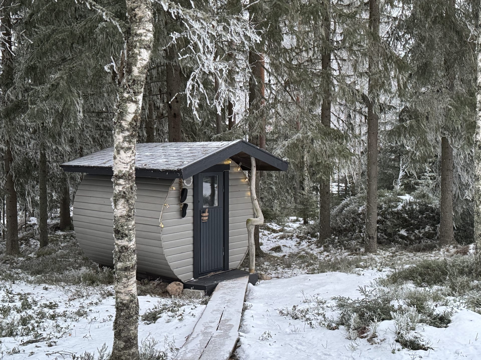 Dressing cabin