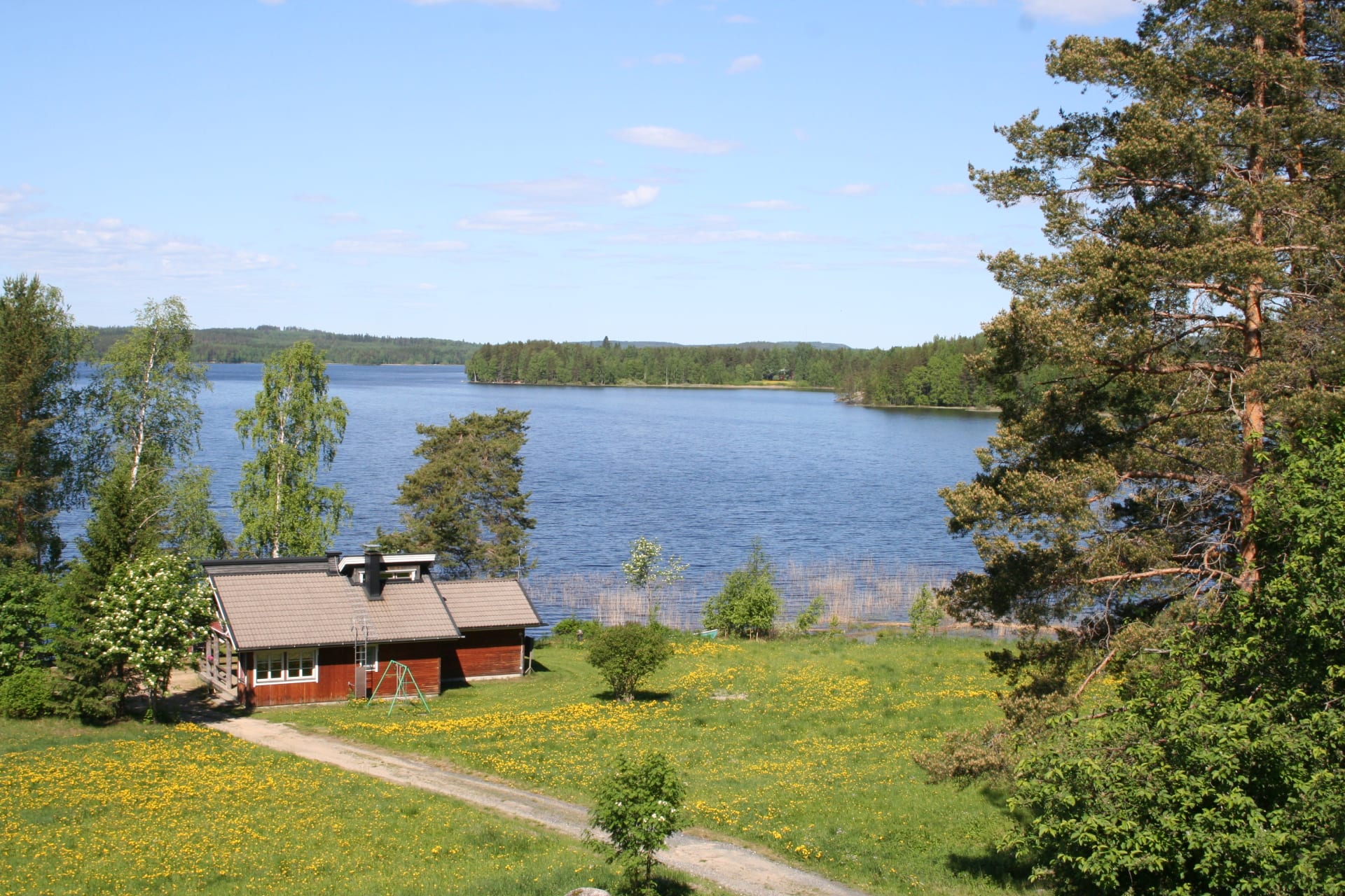 Ettone Cottage in the summer