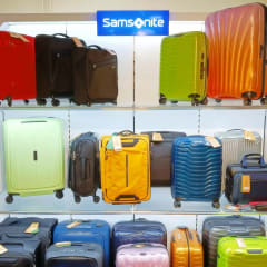 Samsonite-matkalaukkuja