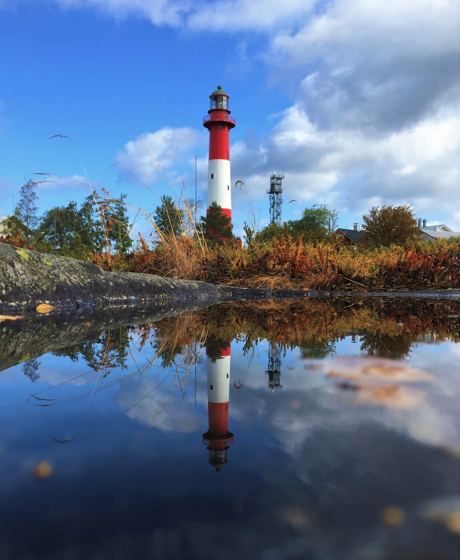 The pond on Tankar mirrors the lighthouse