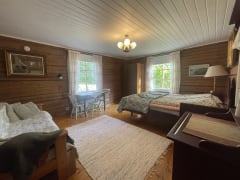 Maalaisidyllistä majoitusta. Idyllic countryside accomodation. Stay in charming rustic surroundings and enjoy the peace, simplicity and natural beauty of rural life.