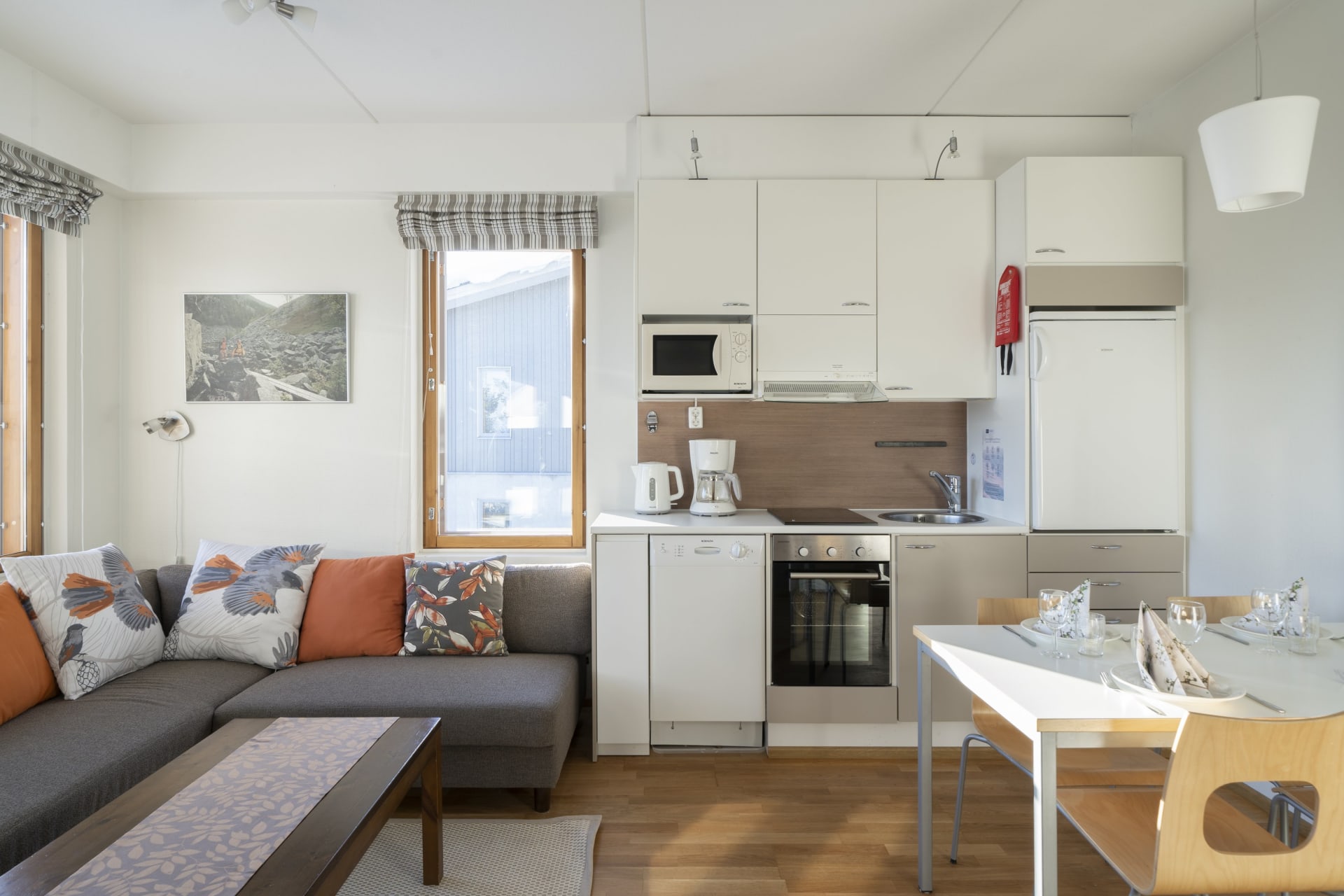 PyhäSuites43 kitchen and living room