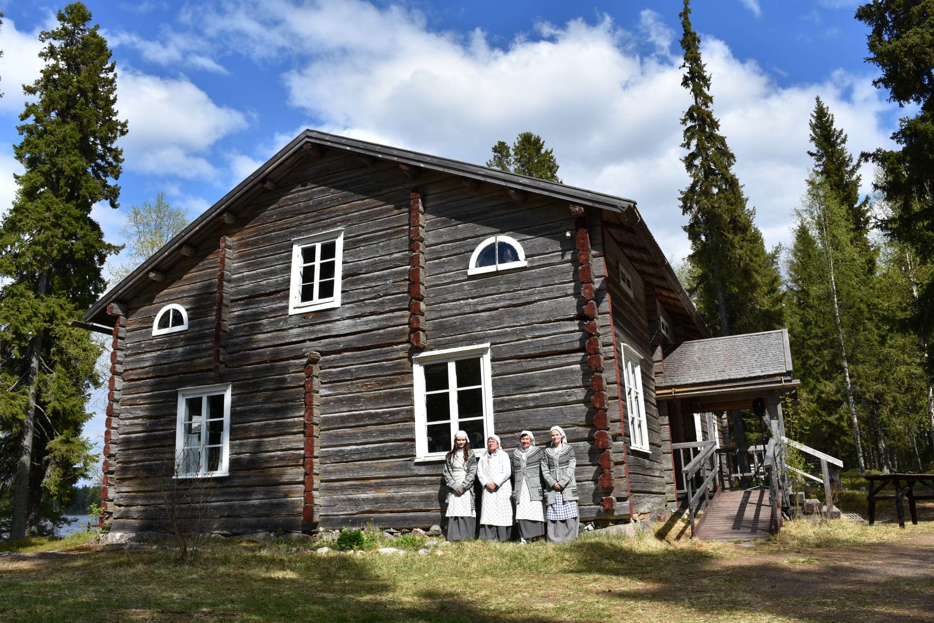 Kotiseutumuseon pääpirtti ulkoa.