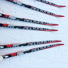 Peltonen crosscountry skis