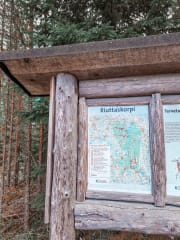Myllykankaan P-paikan opastetaulu Riuttaskorven virkistysmetsässä Ylöjärvellä