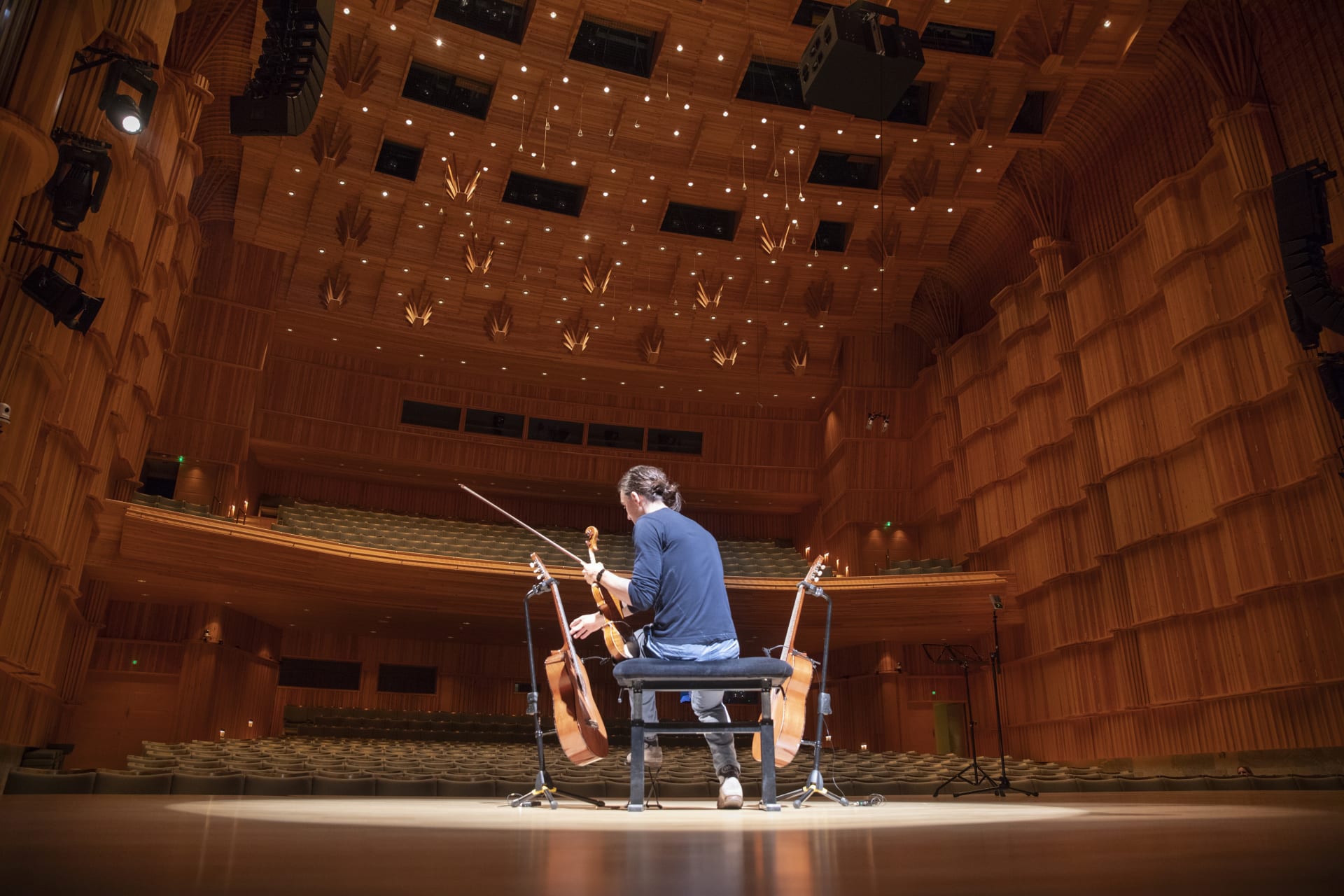 Violinist Sergey Malov having a rehearsal in the Lentua Hall of the Arts Centre