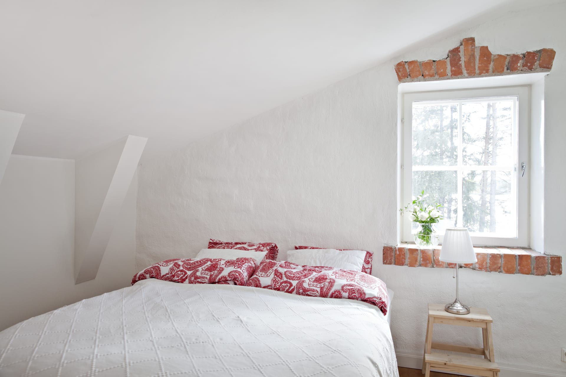 Main bedroom Main bedroom