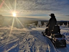 Pohjoinen 'Sisu' eSled Safari