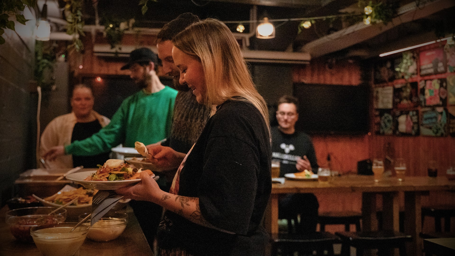 Buffet-style catering at Mallaskellari