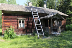 Harjukosken myllyn myllytupa. The mill house of the Harjukoski mill.