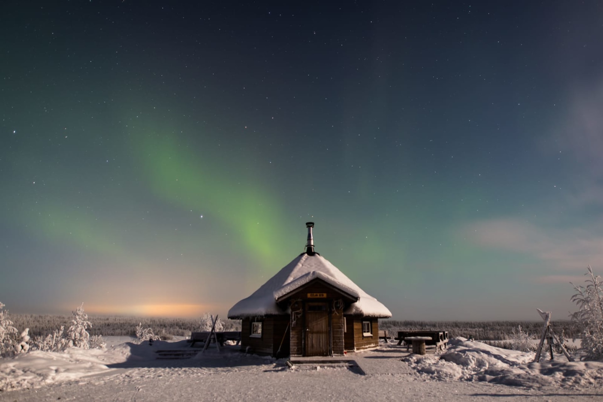 Reindeer sleigh ride to search for the northern lights in Kuusamo