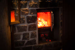 Haikusauna lämpiää leppähaloilla