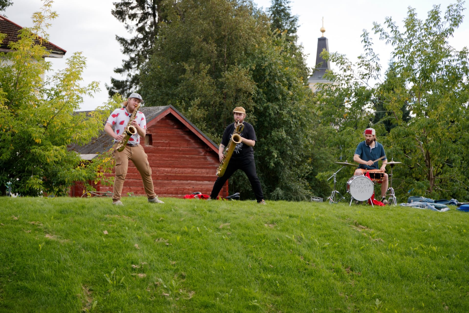 three musicians playing outside at Oulu Arts Night